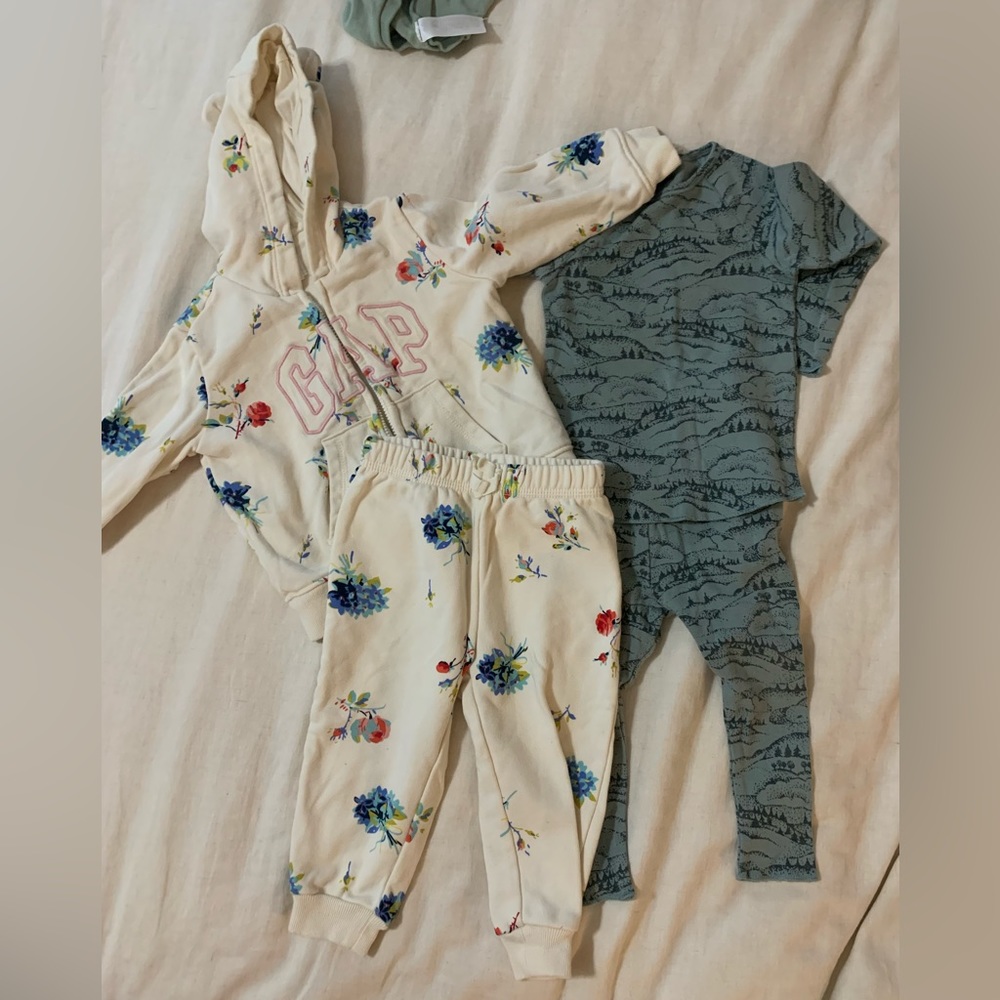 Bundle sets! Great condition.